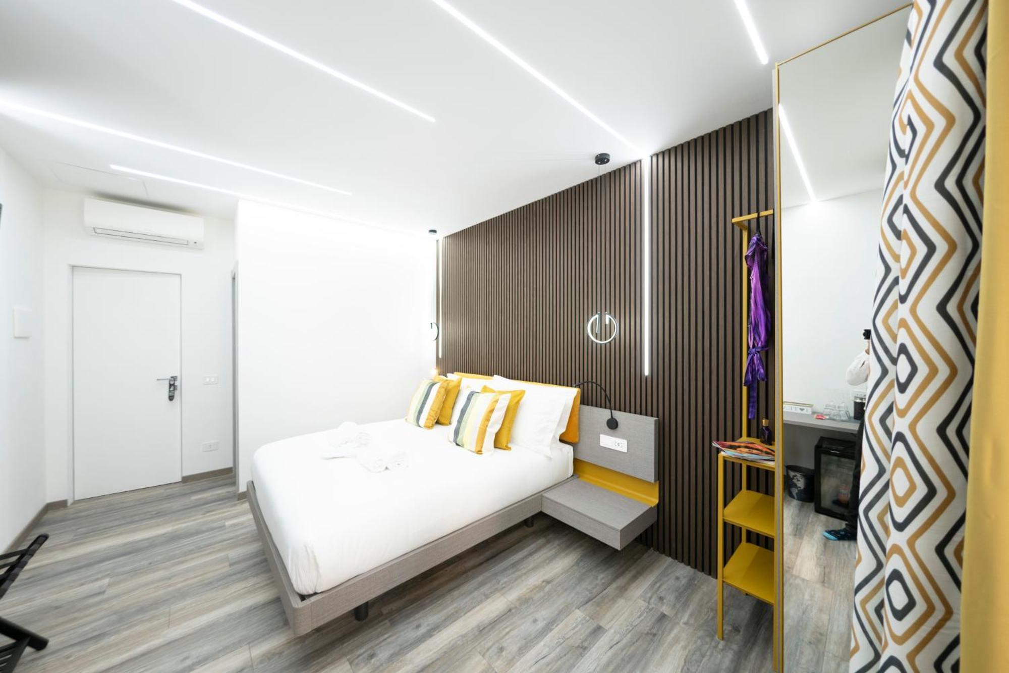New Luxury Rooms Рим Екстер'єр фото